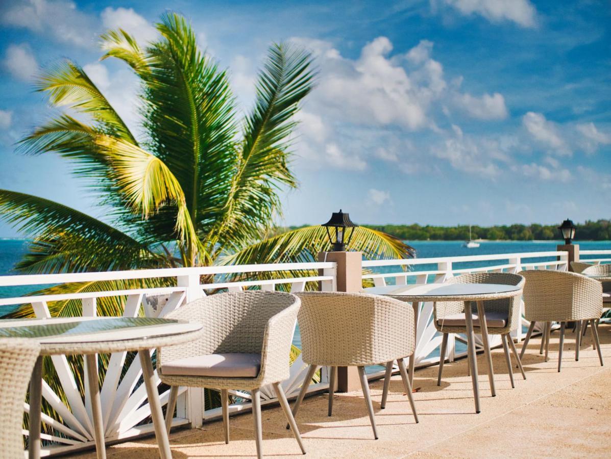 Tropikist Beach Hotel And Resort Crown Point Kültér fotó