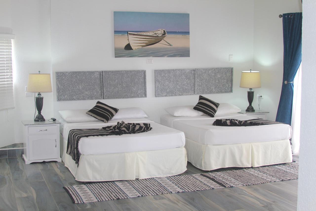 Tropikist Beach Hotel And Resort Crown Point Kültér fotó